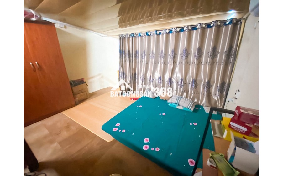 Bán nhà gấp Ngõ 156 Tam Trinh,Hoàng Mai - Diện tích 36m2 - Ôtô đỗ cửa cách 15m - Ngõ thông - Có sân để xe - 1,7 tỷ